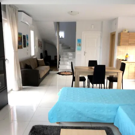 Alkyon View Luxury μaisonette Villa *